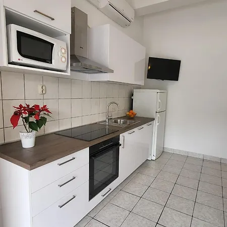 Apartments By The Sea Grebastica, Sibenik - 471 Room photo